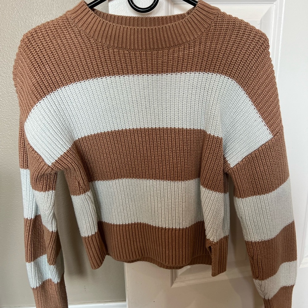 Abercrombie & Fitch Brown and White Striped cropped Sweater